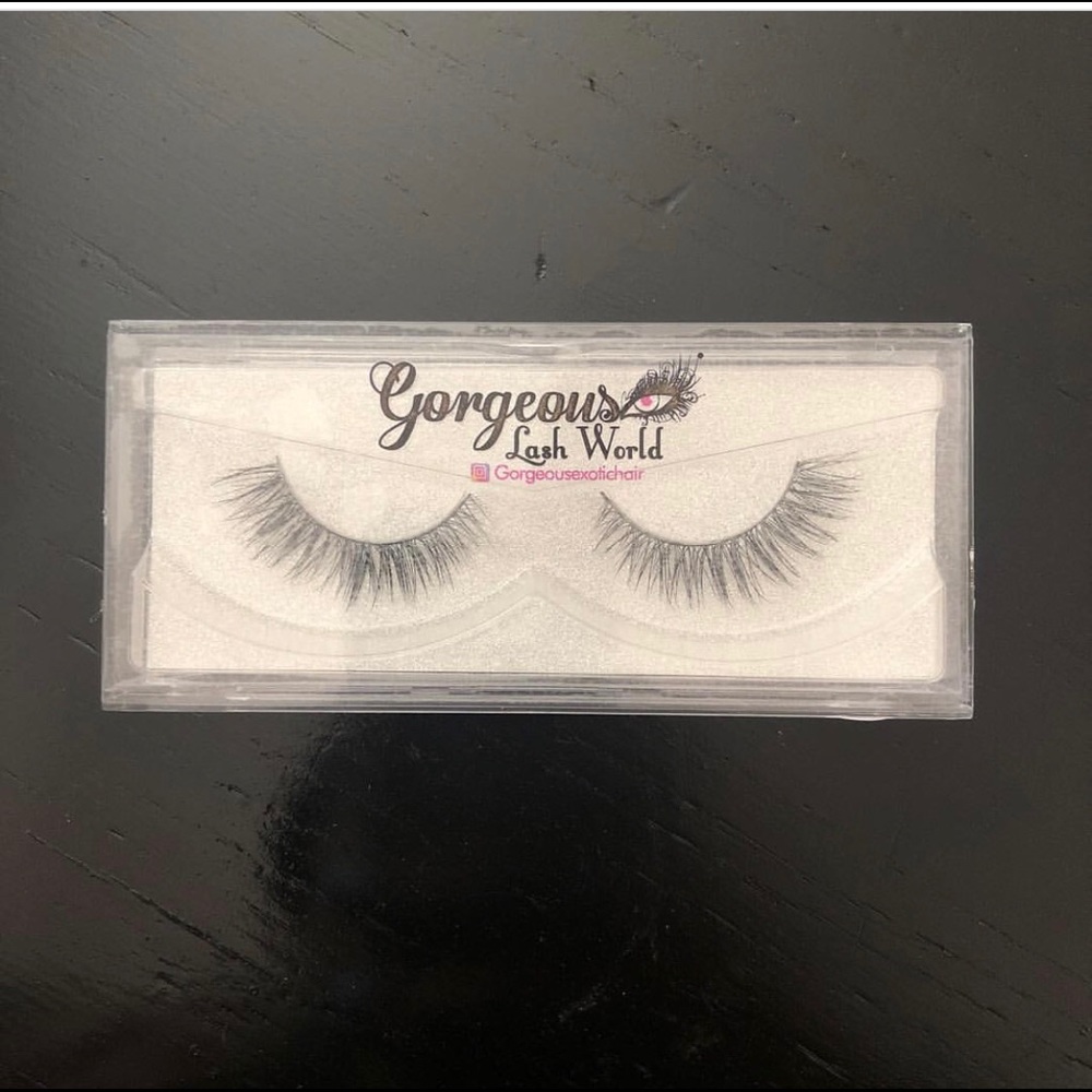 MINK EYELASHES